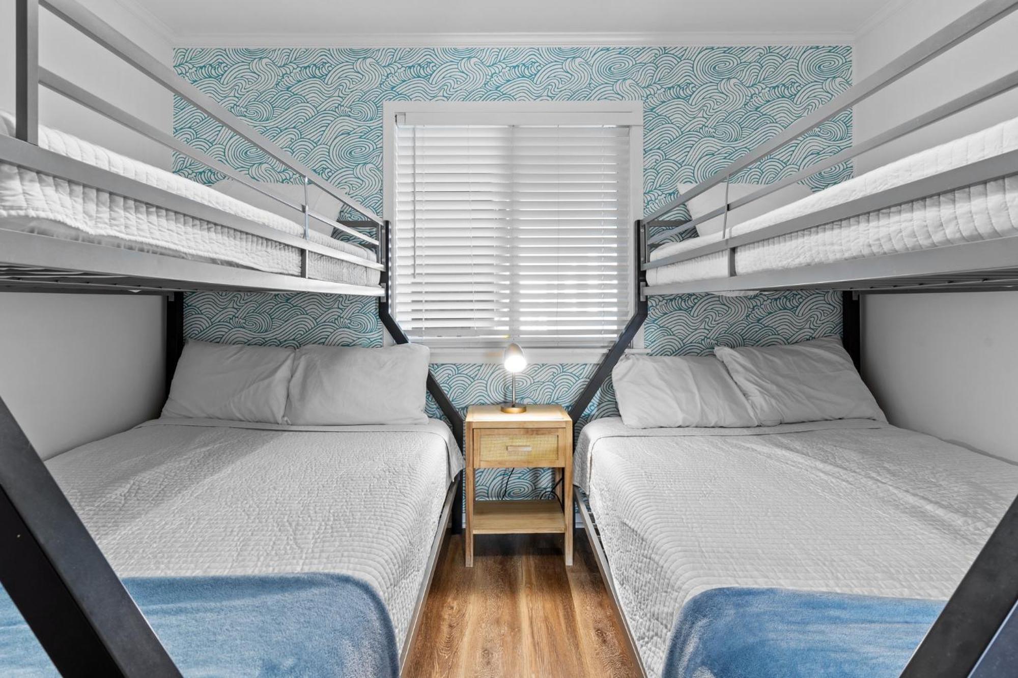 Hang Ten Hideaway, Pool, Condo, Parking - 6 Person Max Occupancy Carolina Beach Eksteriør billede