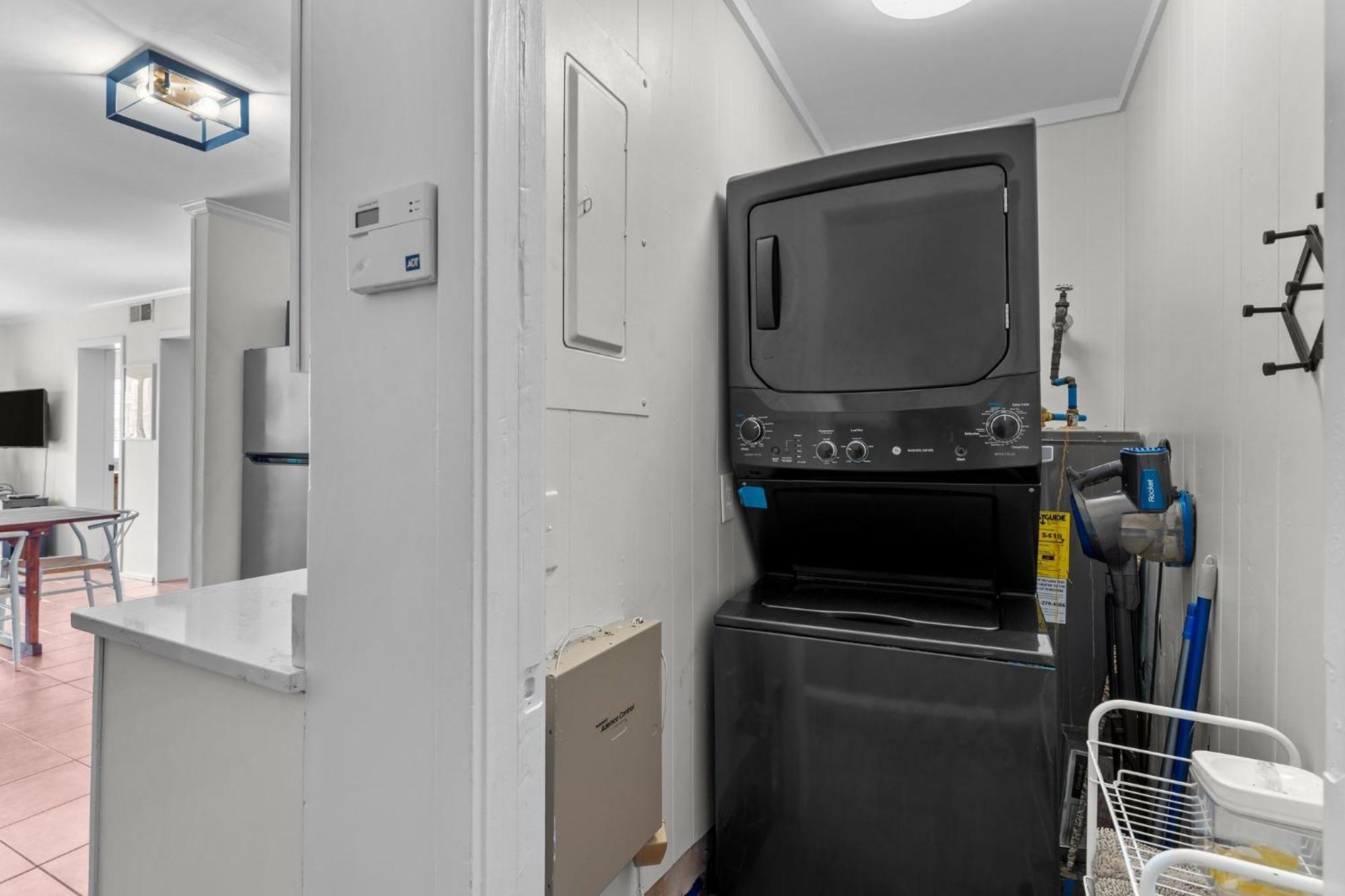 Hang Ten Hideaway, Pool, Condo, Parking - 6 Person Max Occupancy Carolina Beach Eksteriør billede